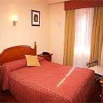 La Rad Hotel 2*