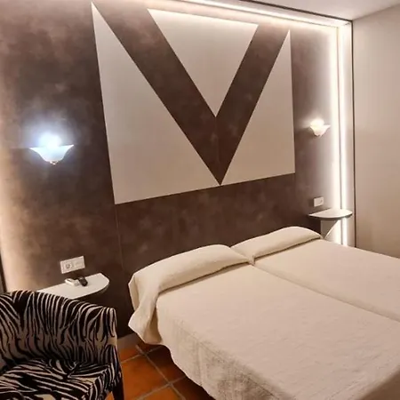 Hotel La Rad Galindo Y Perahuy