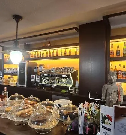 Hotel La Rad Galindo Y Perahuy