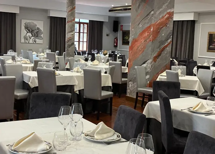 Hotell La Rad Galindo Y Perahuy